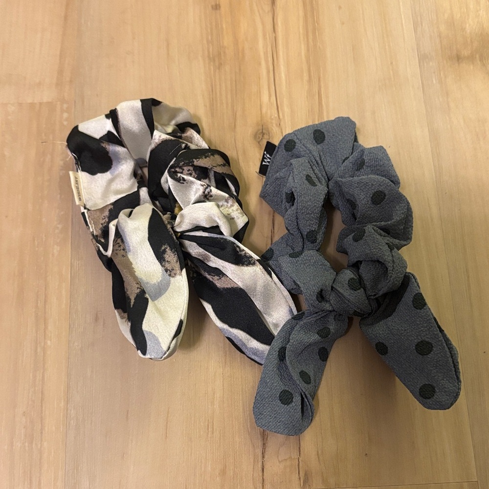 Wishlist Black and Gray Hair Accessories Set